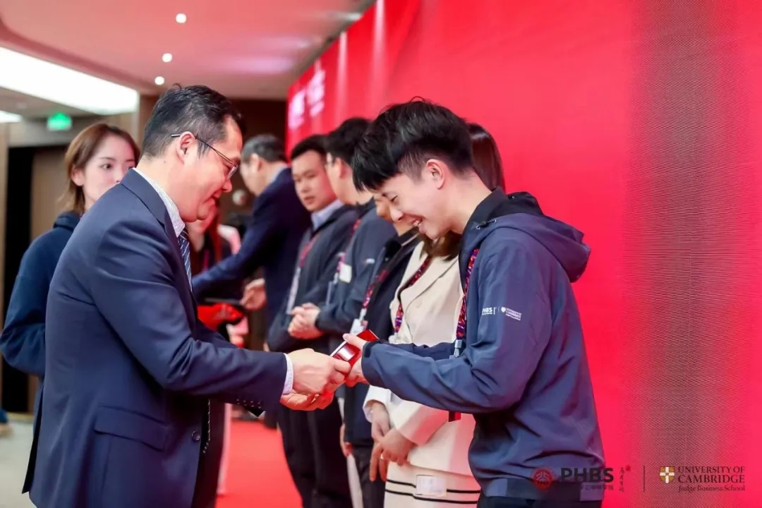 1728437887721136.jpg 640.webp (1).jpg